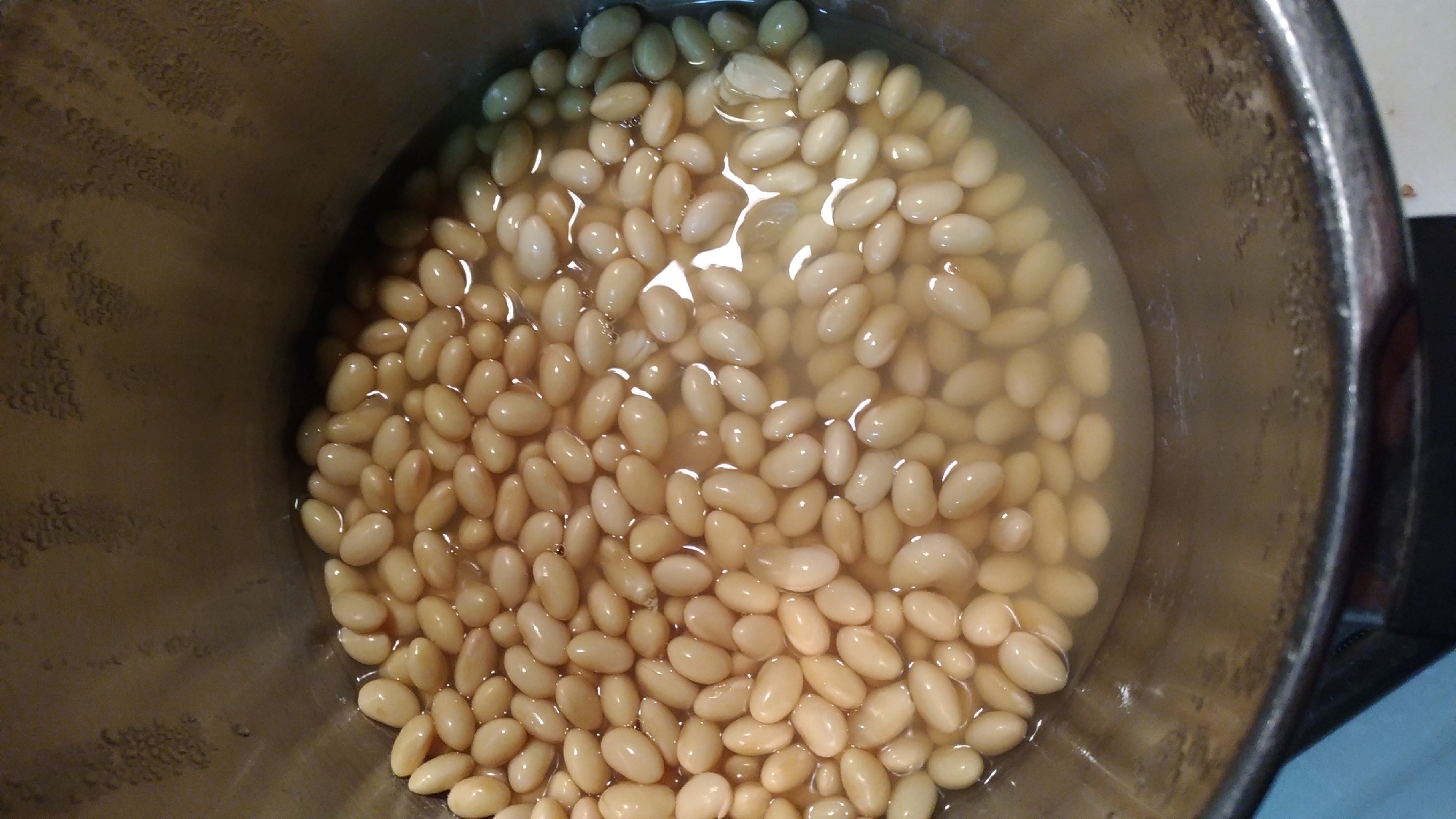 圧力鍋で時短☆便利な大豆の水煮