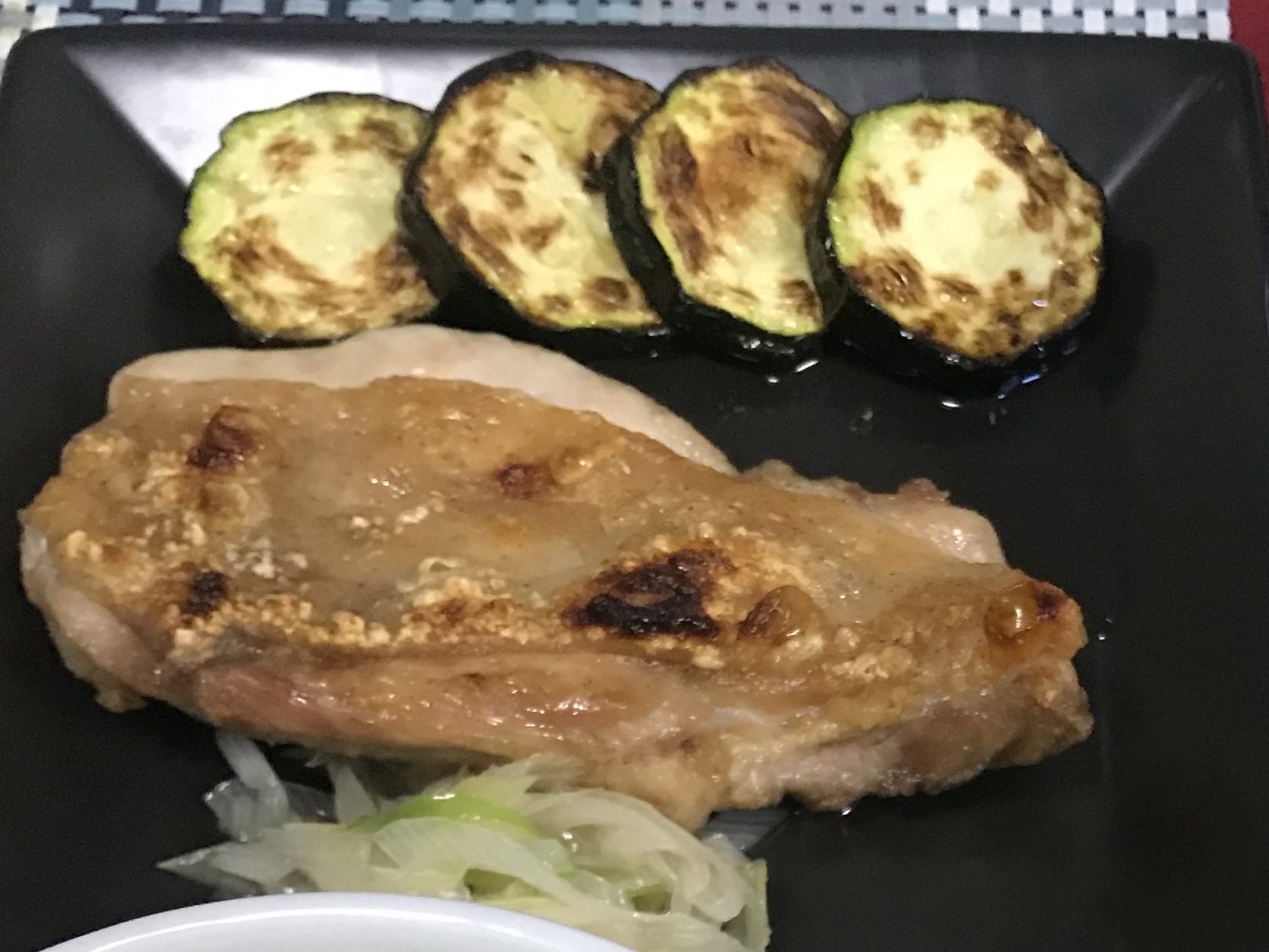 鶏肉とズッキーニのグリル焼き