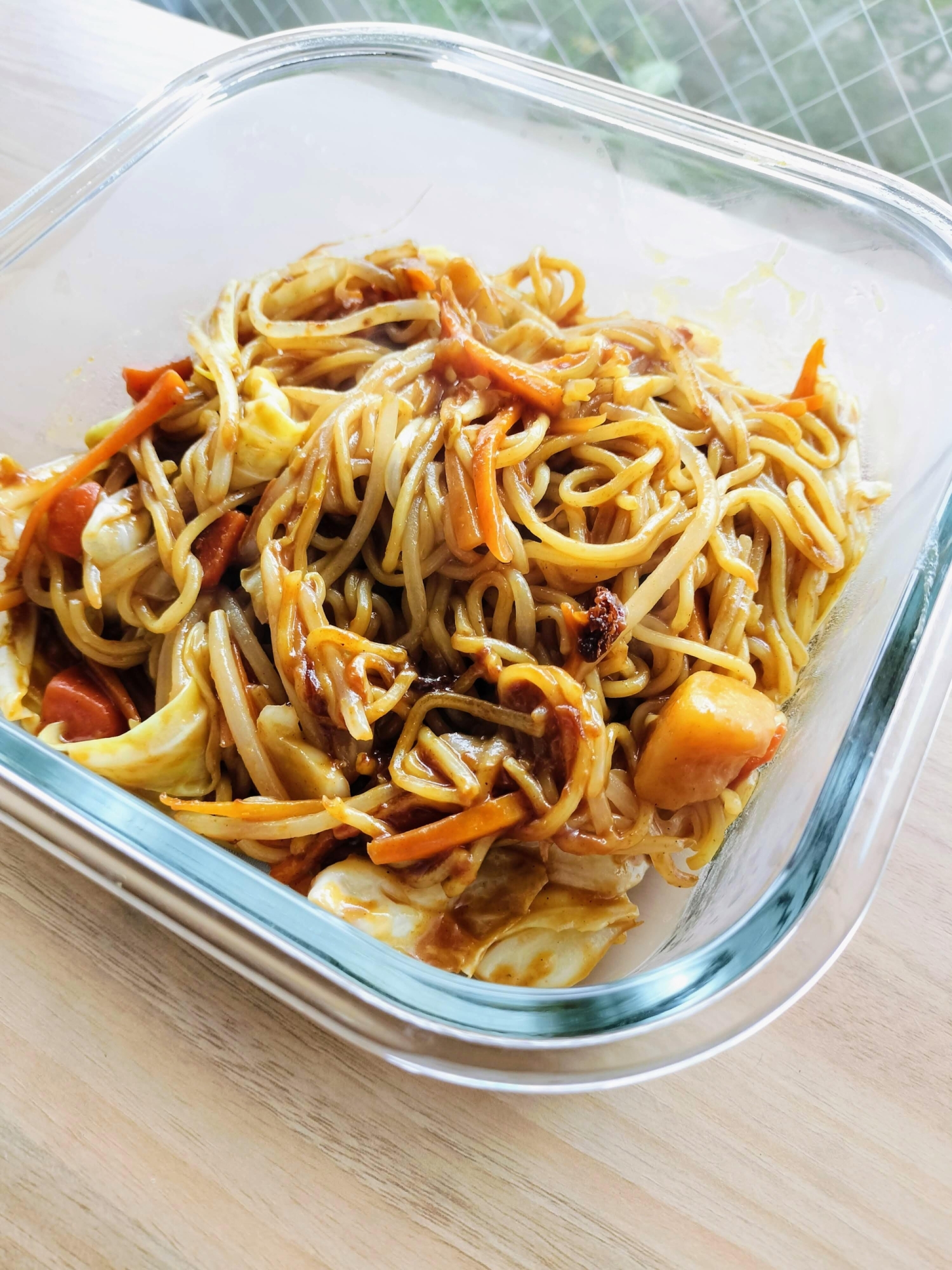 ボリューム満点! レトルトカレー焼きそば