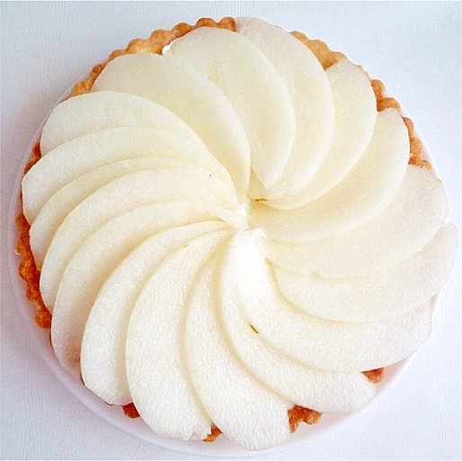 梨のレアチーズケーキ