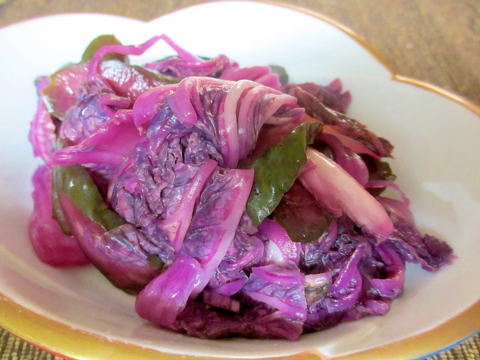 紫白菜とキュウリの柴漬け
