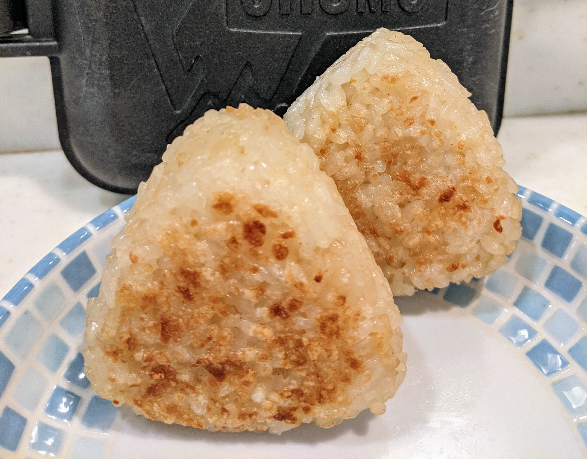 直火式ホットサンドメーカーで焼く！焼きおにぎり