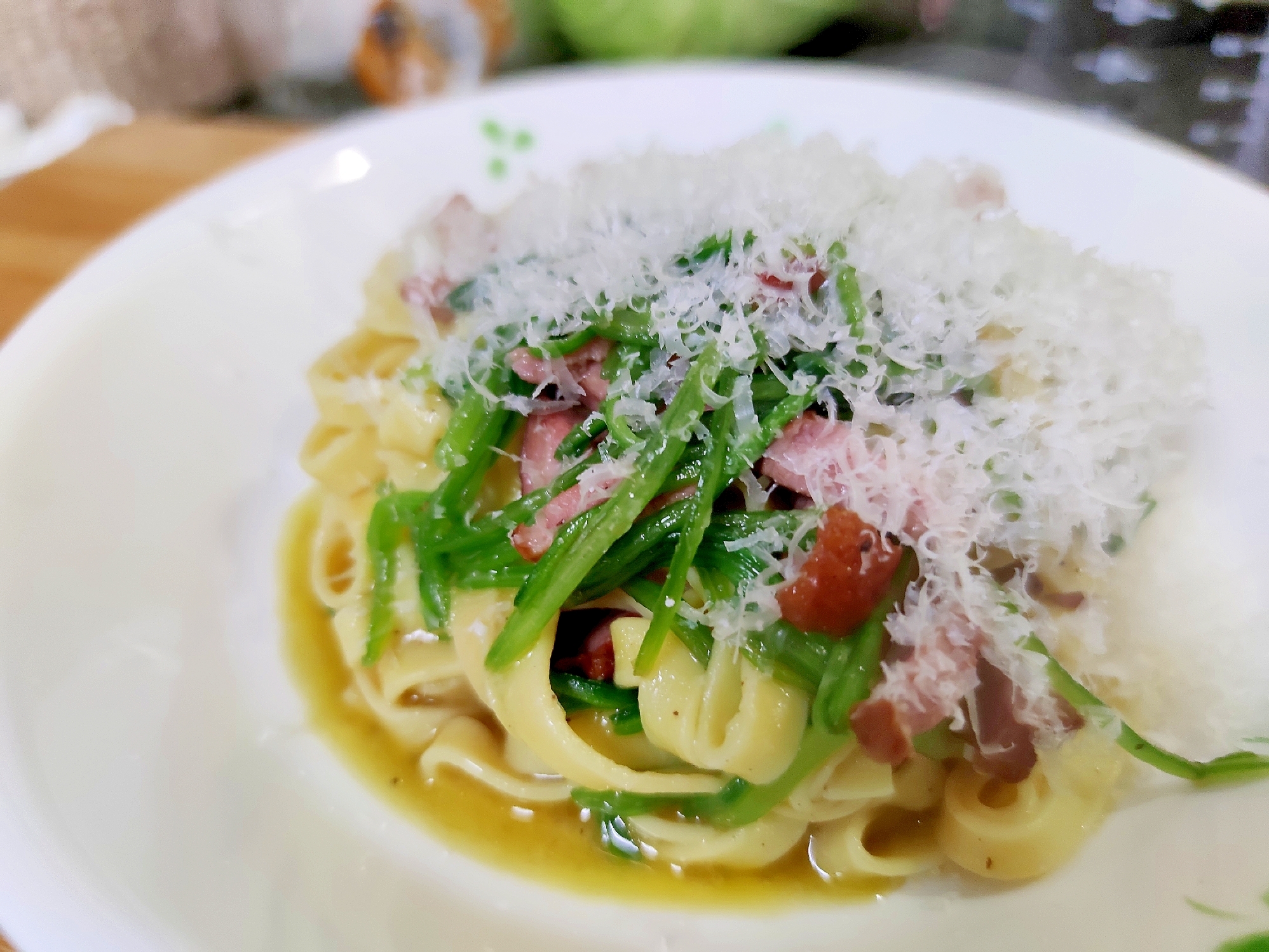 鴨ハムとサラダほうれん草茎のパスタ【パスタ100】