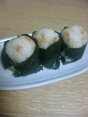 簡単 美味しい なんちゃって天むすおにぎり レシピ 作り方 By mikachu 楽天レシピ 簡単 美味しい なんちゃって天むすおにぎり レシピ 作り方 By mikachu 楽天レシピ