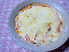 レンジで簡単★キムチと卵でremake！チーズ焼き