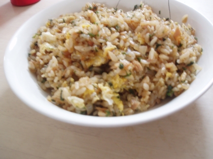 シンプルな材料で美味しかったです。季節の青じそを入れて頂きました。