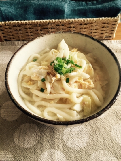 ツナとキャベツの卵とじうどん