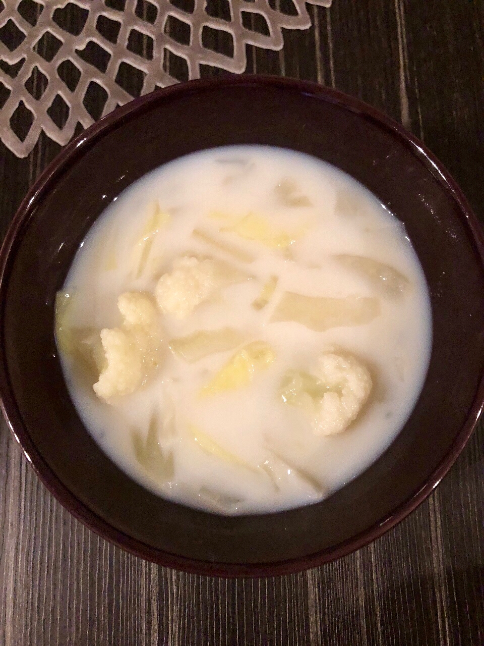 白菜とカリフラワーのミルクスープ
