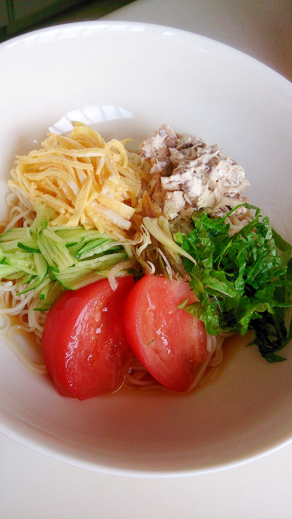 彩りきれいな素麺～夏野菜＆ツナマヨ～