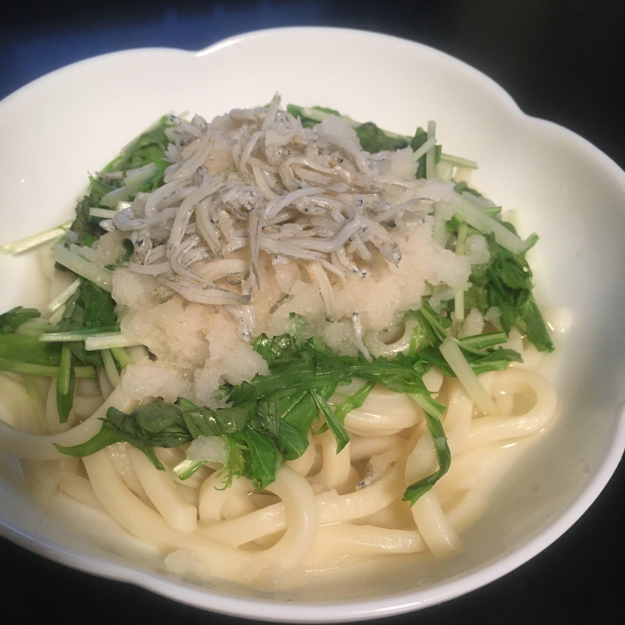 水菜、しらすおろしの釜揚げうどん