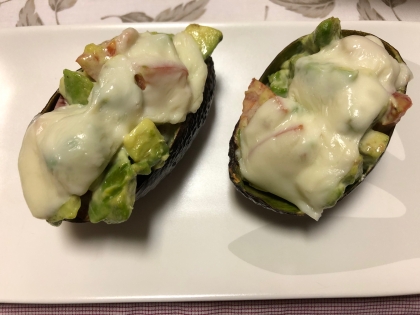 爽やかで美味しい！
簡単なのに見栄えもしておもてなしにいいですね。パスタのサイドメニューにして頂きました。
リピします！
ご馳走様でした〜