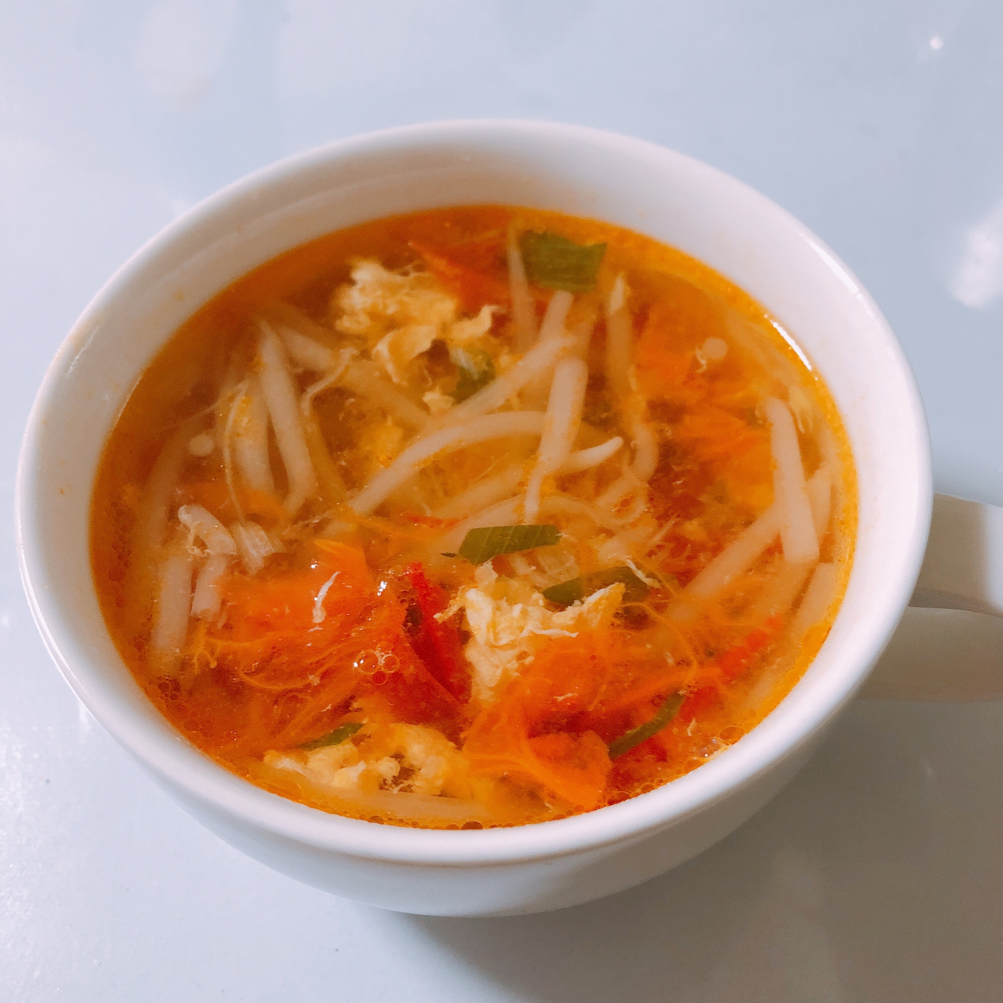 もやしとトマトの中華スープ