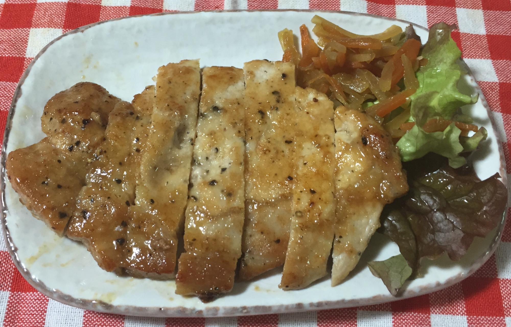 豚ロースにんにくバター醤油ステーキ レシピ 作り方 By ともオカンyoutuber 楽天レシピ