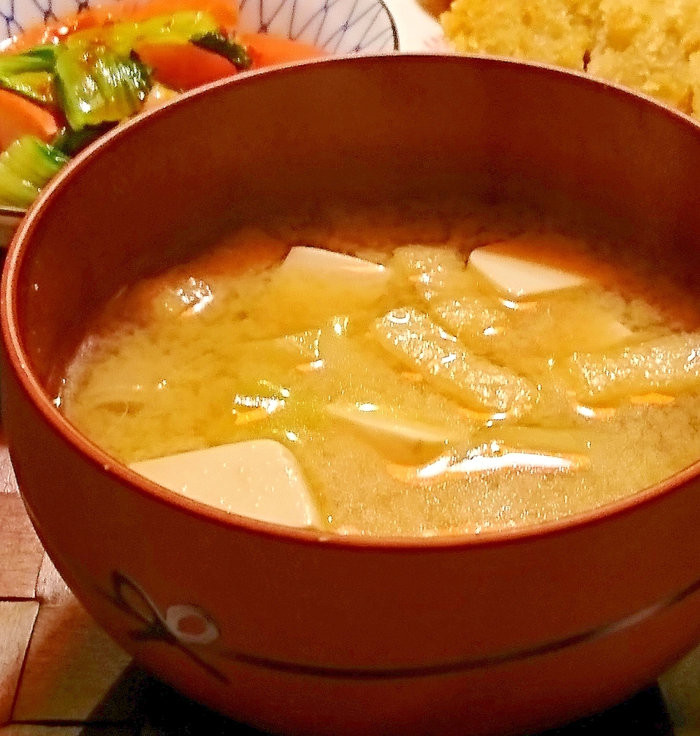 豆腐とねぎと油揚げのお味噌汁 レシピ 作り方 By メリッコ 楽天レシピ