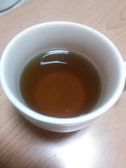 麦茶には、はちみつを入れて飲んでましたが、ウーロン茶に入れても美味しいですね☆     レシピ、ありがとうございます＼(^-^)／