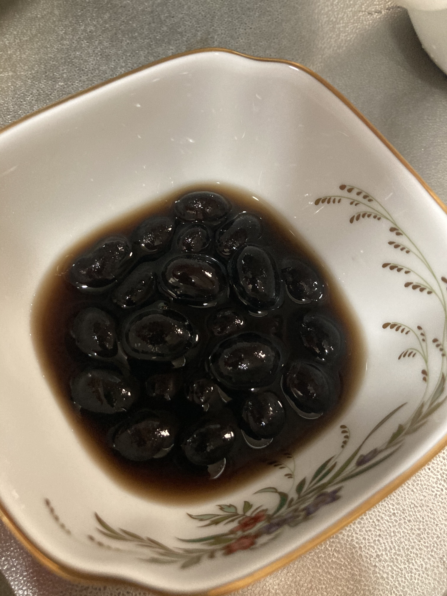 ゆっくりじっくり黒豆煮