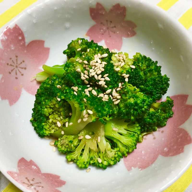 お弁当少量おかず ブロッコリーのいりごま醤油 レシピ 作り方 By Kuuuma 楽天レシピ