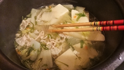 土鍋で簡単♪たっぷり白菜と水菜の豚しゃぶ鍋