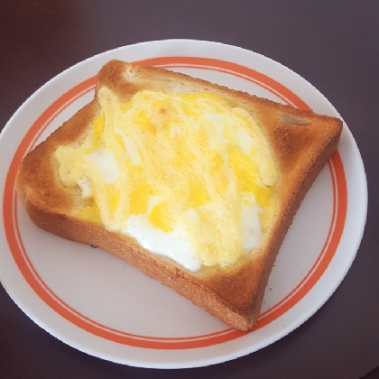 朝ごはんに！！目玉焼きトースト