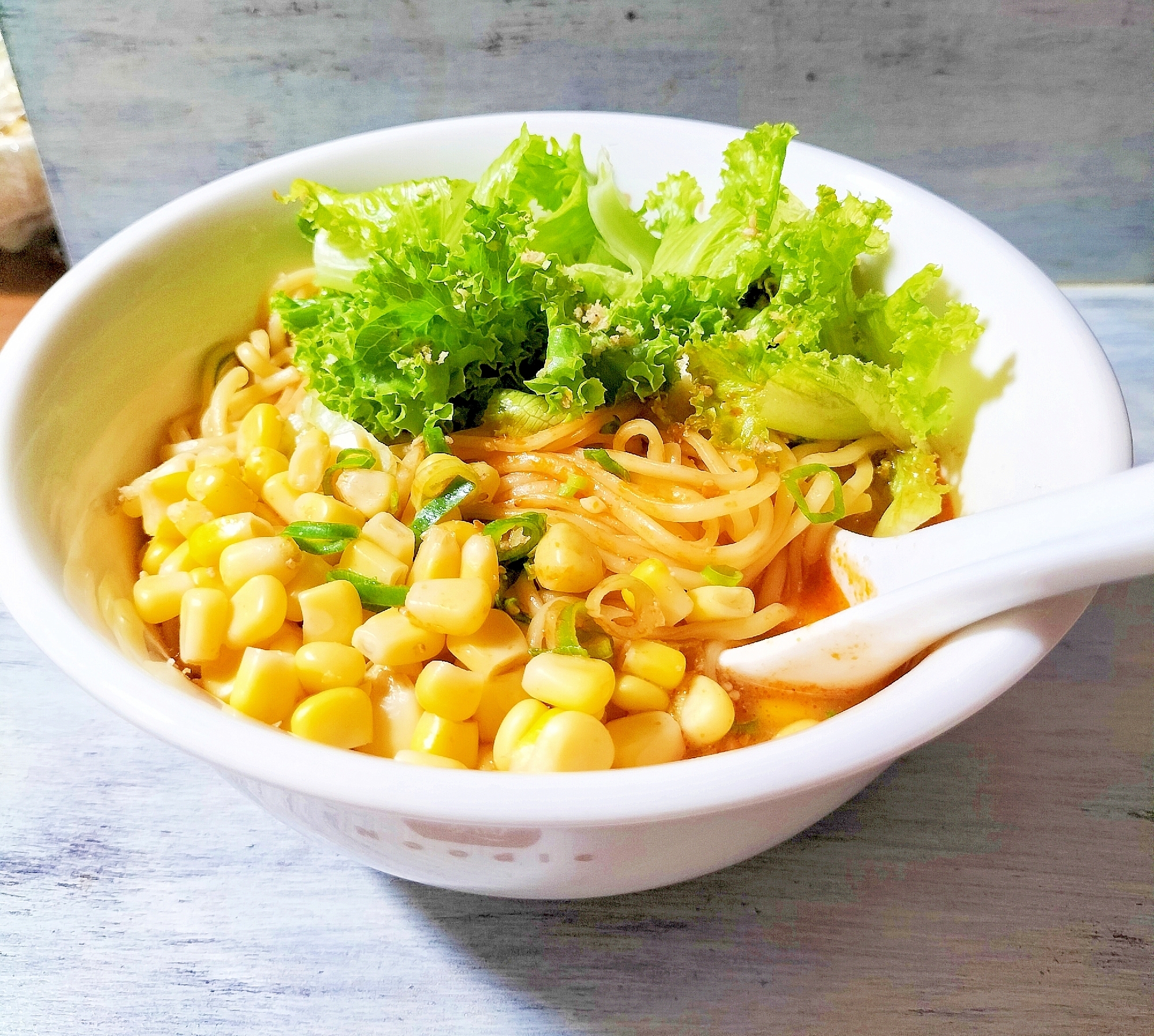 甘辛❢コーン＆レタス担担麺（ラ王・担担麺）