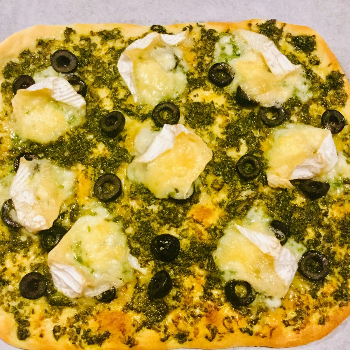 ジェノベーゼピザ レシピ 作り方 By 作りまくる 食べまくる 楽天レシピ ジェノベーゼピザ レシピ 作り方 By 作りまくる 食べまくる 楽天レシピ