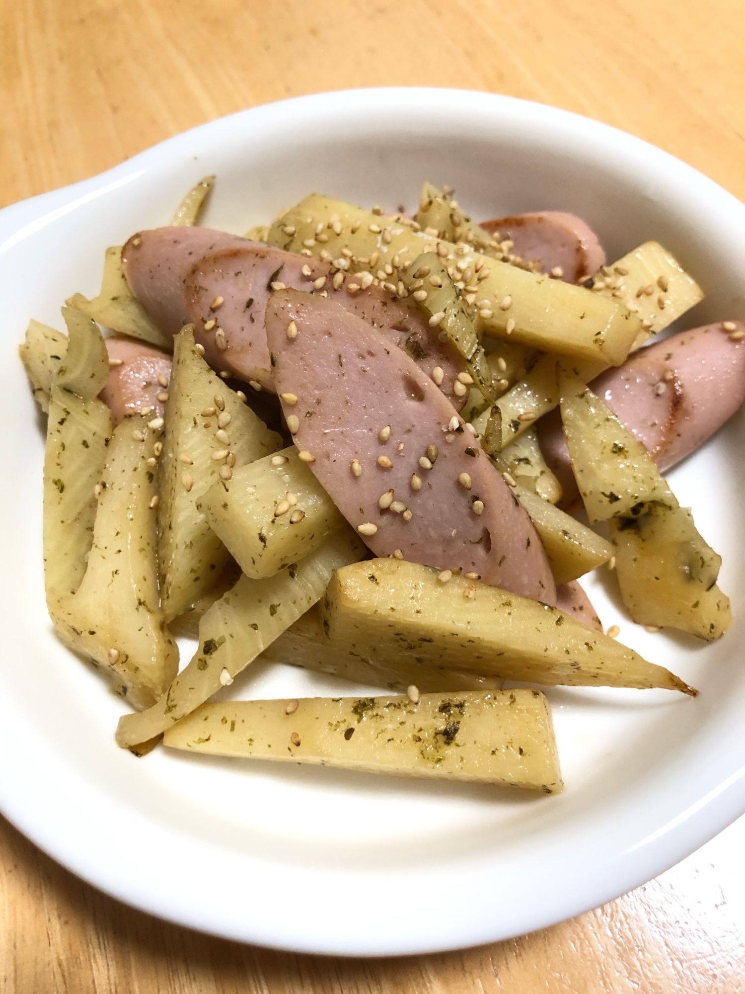 魚肉ソーセージとたけのこの炒め物