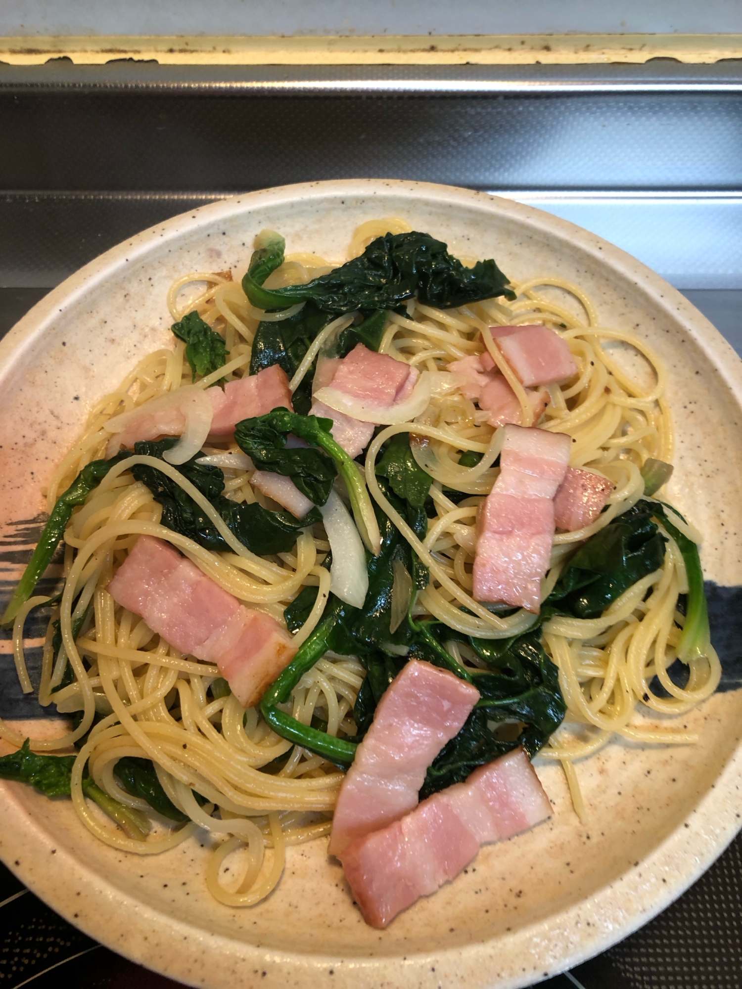 ベーコンとちぢみほうれん草の和風パスタ^_^