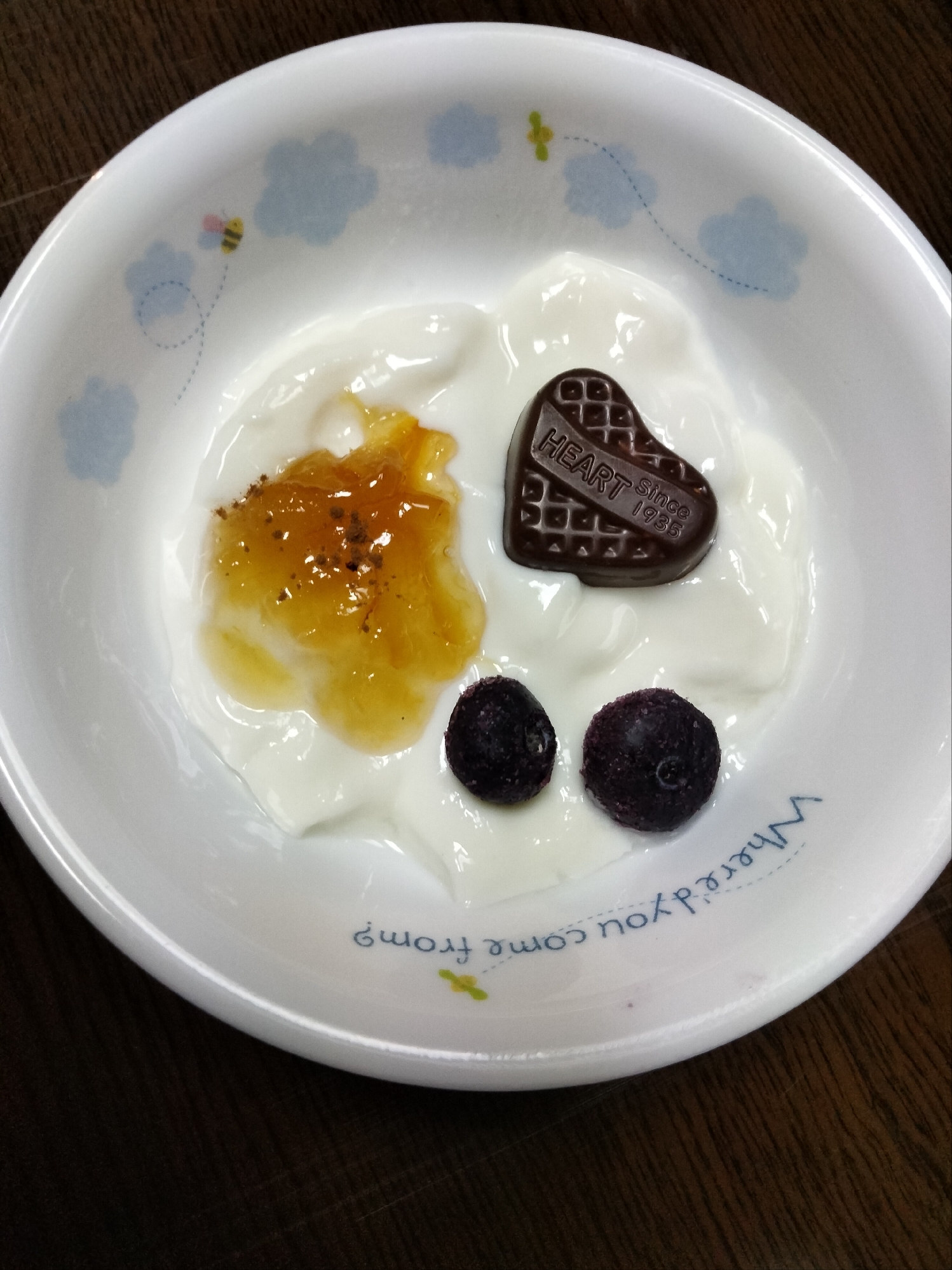 今日のヨーグルト♡チョコゆずジャムブルーベリー