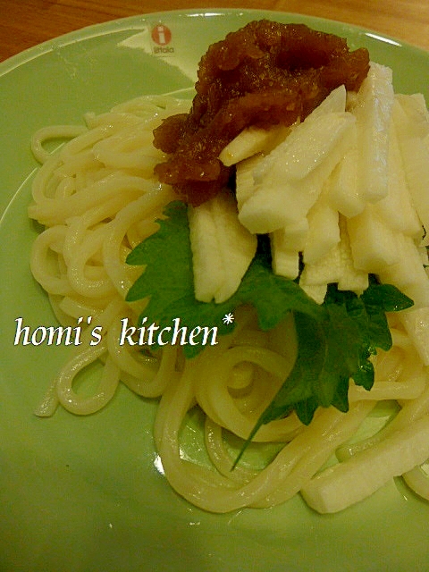 シャキシャキ長芋と梅肉のぶっかけうどん