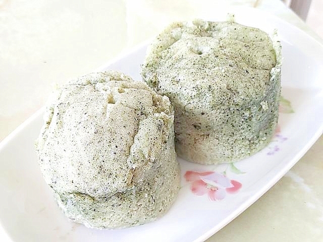 グルテンフリー！蓬と米粉のレンジで作る蒸しパン♪