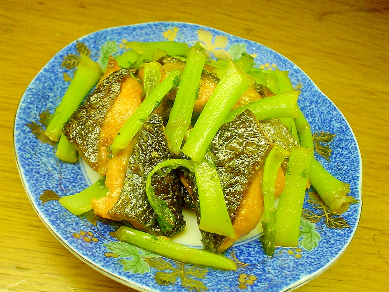 鮭と大根葉の醤油炒め