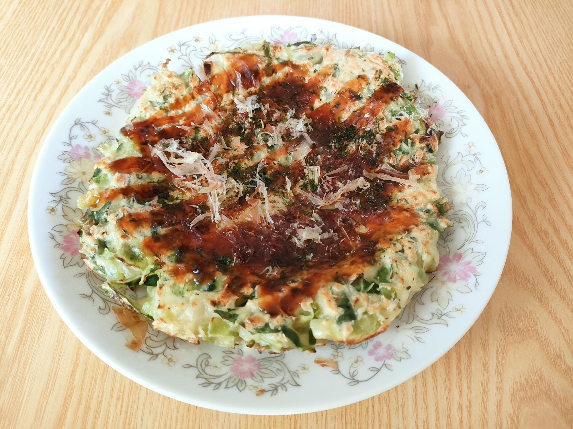 キャベツと玉ねぎとしらすのお好み焼き