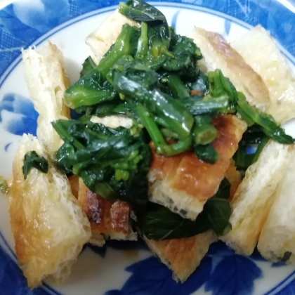 春を食べよう 花つき小松菜と焼き油揚げの和え物 レシピ 作り方 By Hirorin0413 楽天レシピ
