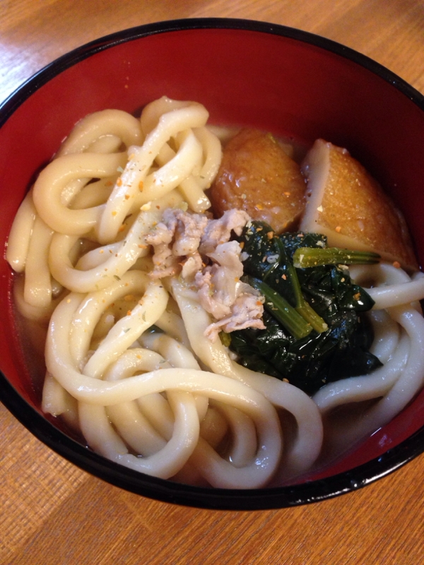 ほうれん草入り肉うどん