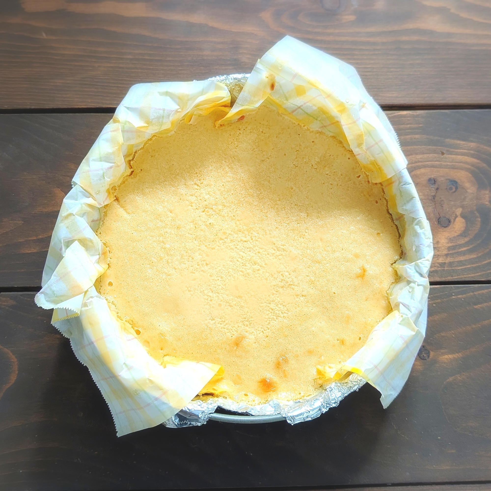 アーモンドボトムのチーズケーキ