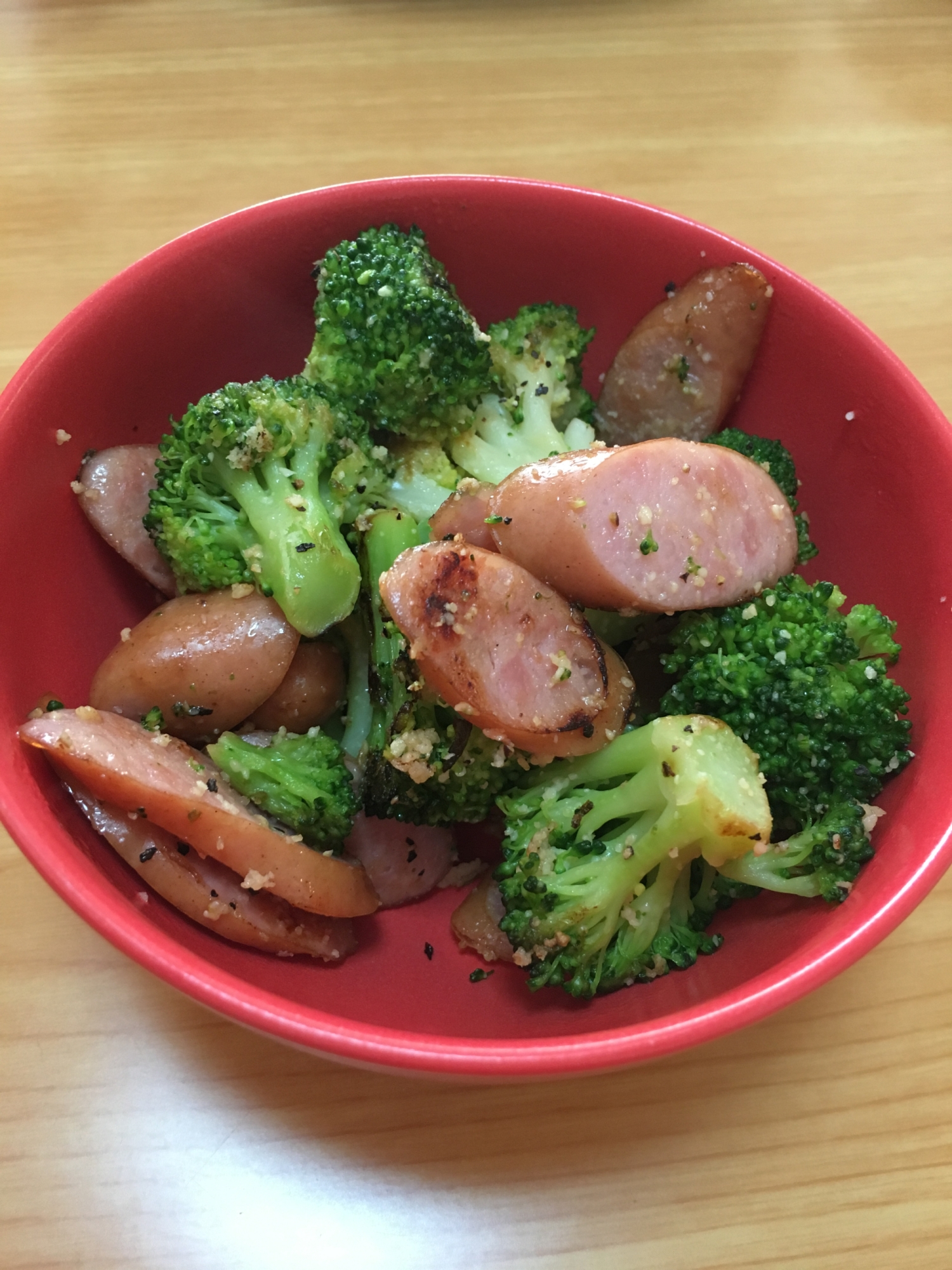 ウインナーとブロッコリーの粉チーズ炒め レシピ 作り方 By まーちゃんma Yu 1125 楽天レシピ