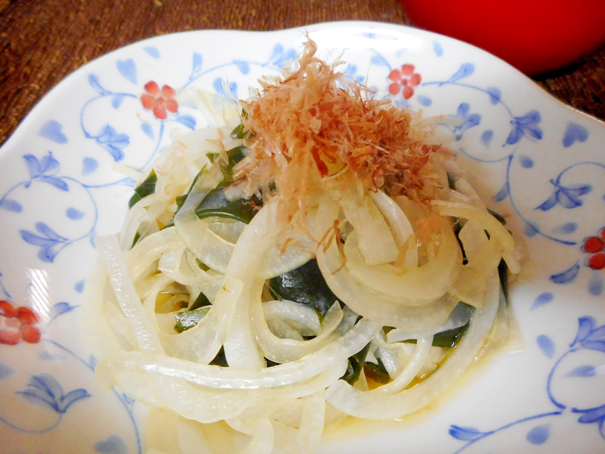 お酢で減塩。玉ねぎとワカメの酢醤油煮