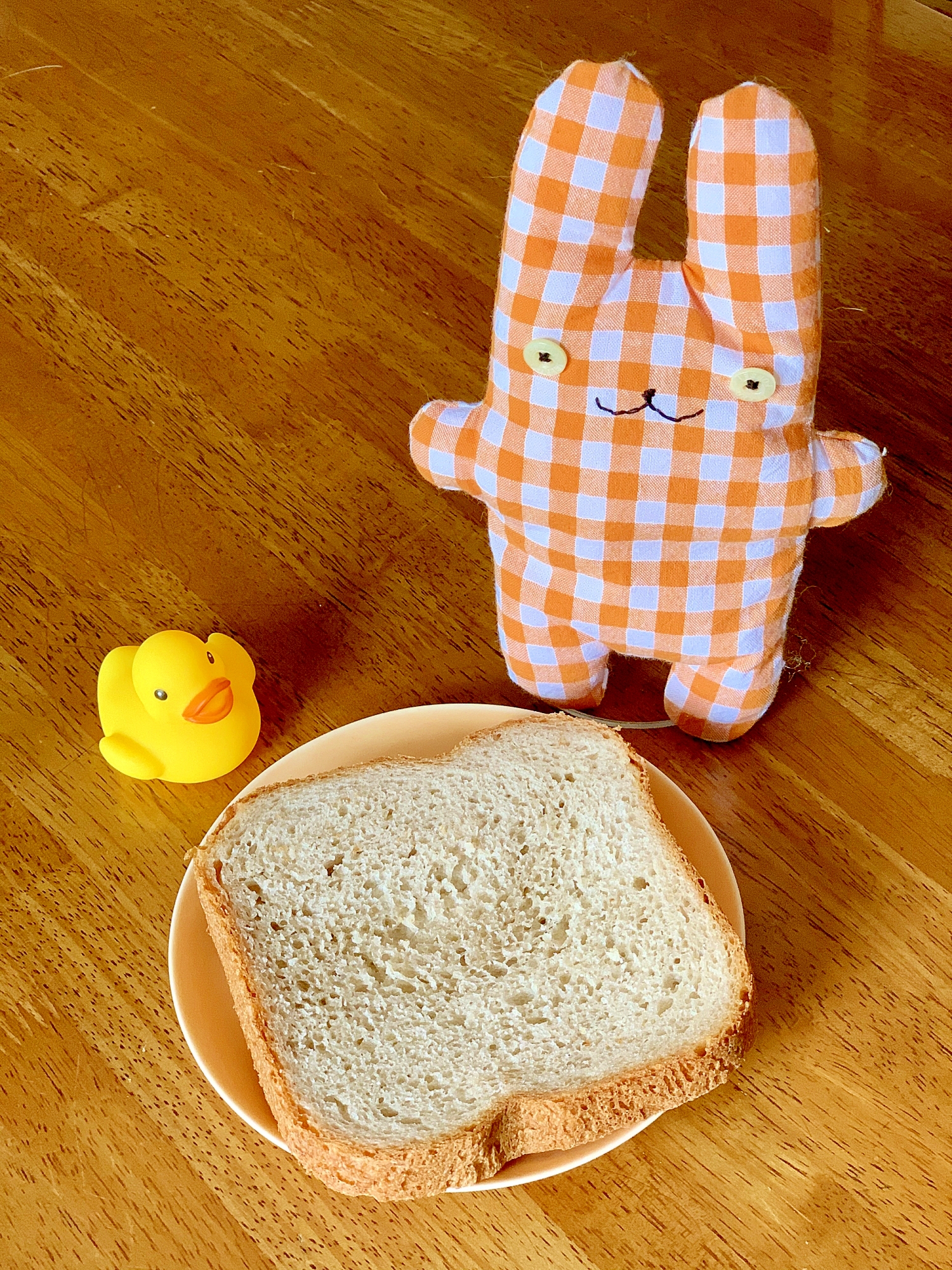 ごま油とあんこを入れて♪ゴマ団子風食パン