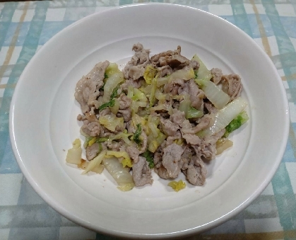 白菜と豚肉のごま油炒め♩