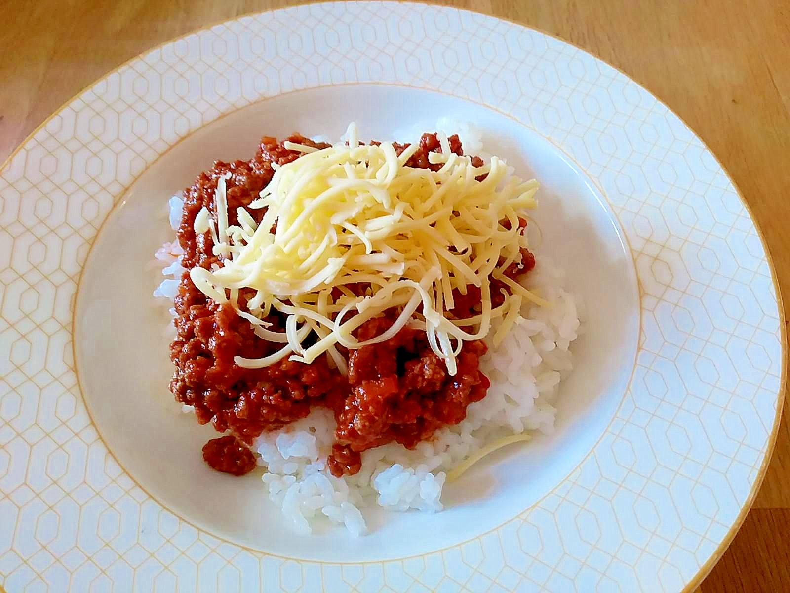 カレー味ミートソースかけご飯