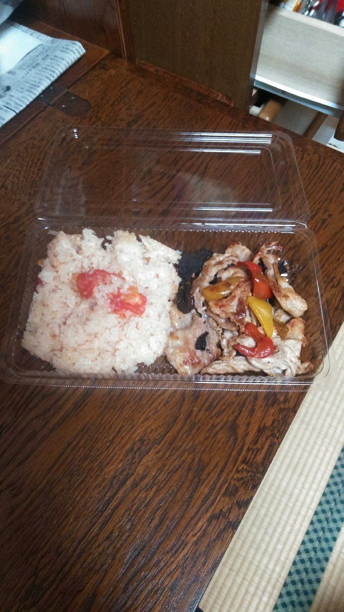 トマトご飯弁当