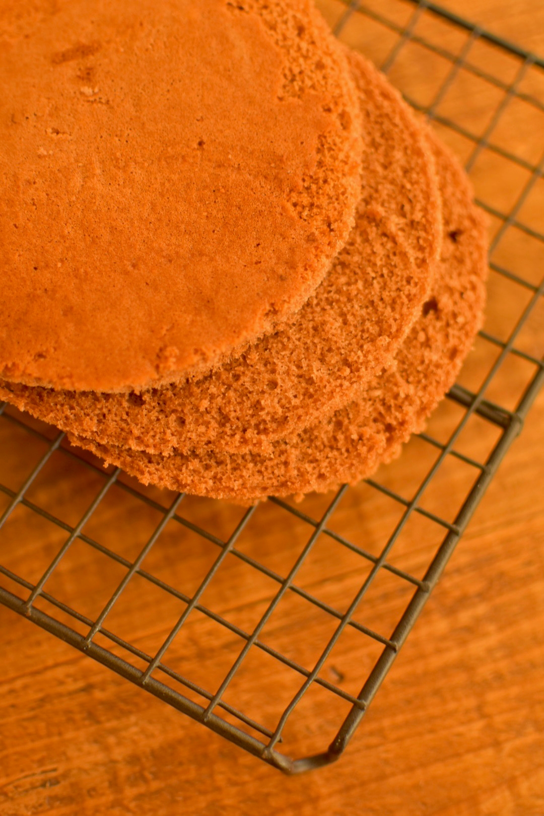 卵一つ、計りなしでお気軽&お手軽チョコスポンジ