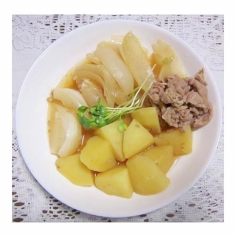 肉じゃが（新たまねぎ・牛薄切り肉）