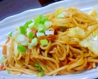 市販のソースに一工夫☆アンチョビトマトソースパスタ