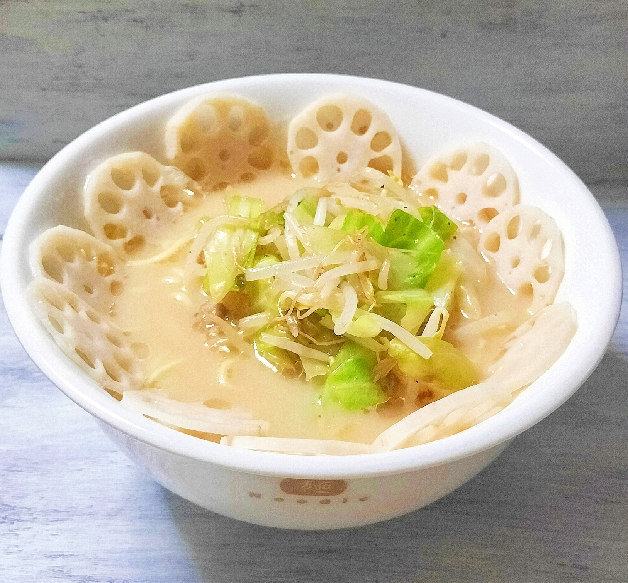 シャキシャキ美味しい蓮根ラーメン