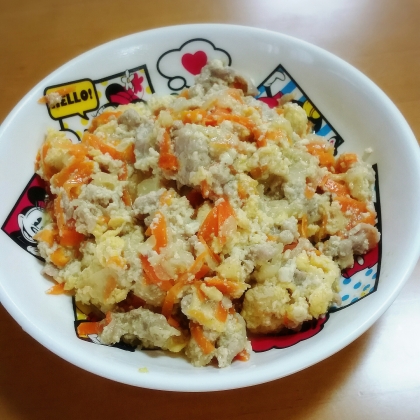 白いゴーヤを頂いたので作りました！
塩揉みなしでも全然苦みがなくとても美味しかったです☆
ごちそうさまでした～☆