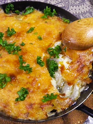 グリルパンで、ジャガイモのアンチョビ豆乳チーズ焼き