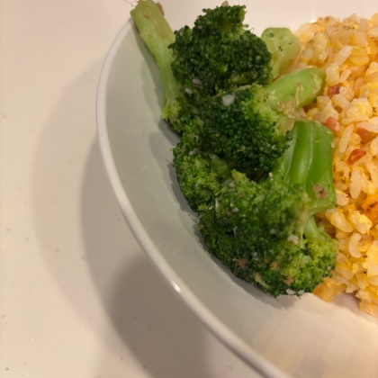 ブロッコリーガーリックアンチョビ炒め