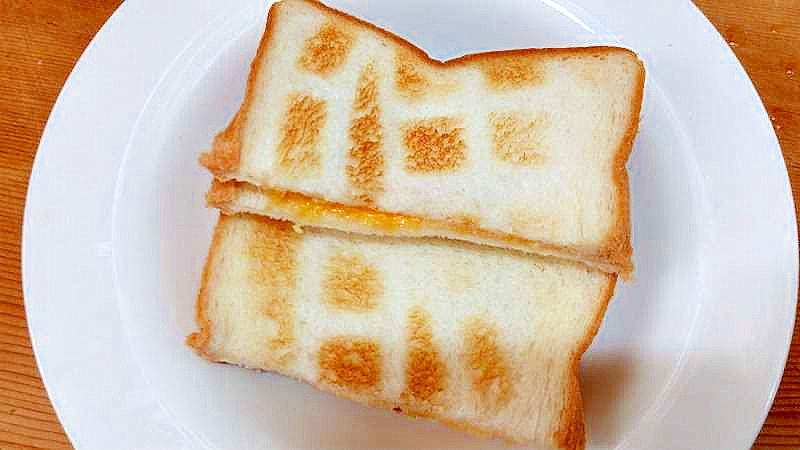 トーストサンド/ドライソーセージチーズ