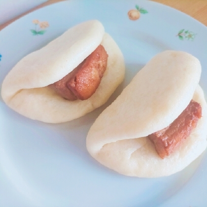 昨日のおかずの残りの角煮で長崎の角煮マン 風を作りました!マントゥの皮と角煮の組み合わせ 美味しかったです(⁠｡⁠♡⁠‿⁠♡⁠｡⁠)